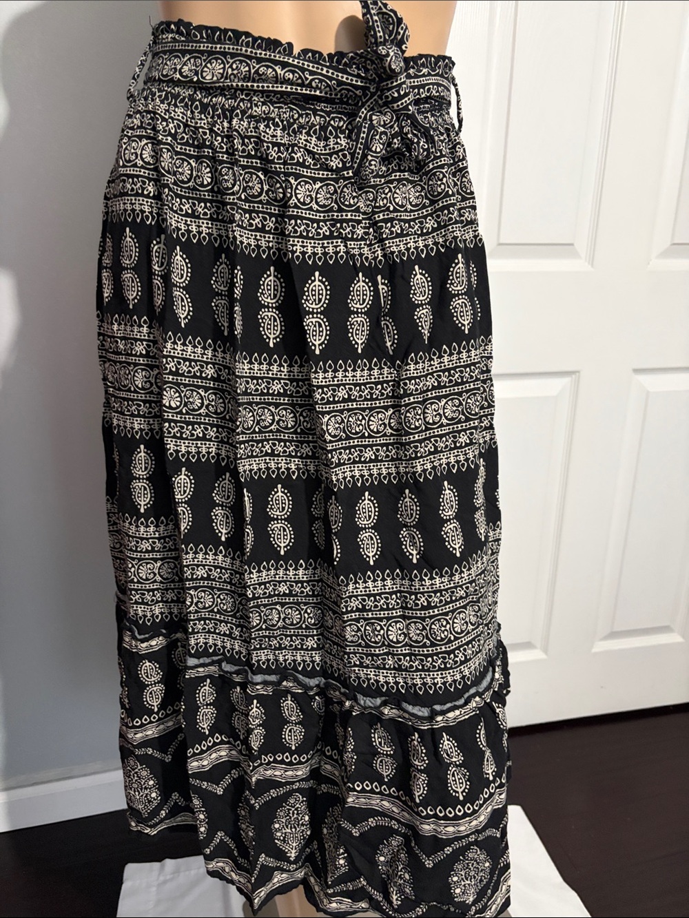 Nicole Miller Black and Cream Printed Maxi Skirt